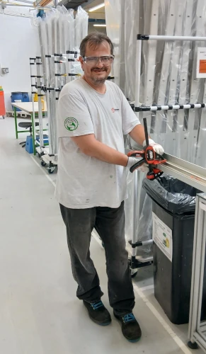 Adrien, opérateur en atelier déporté chez WABTEC